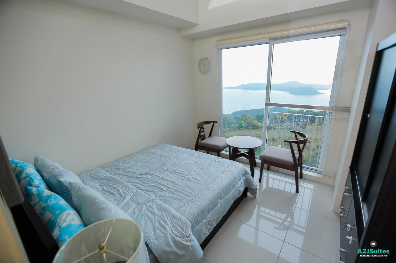 A2Jsuites Bedroom Taal View Luxury Smart Home Suite Near Skyranch Tagaytay City Kültér fotó